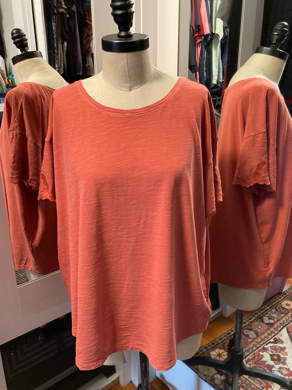 Old Navy Women's Scoop Neck Top in Terracotta wEmbroidered Detail, Size XL